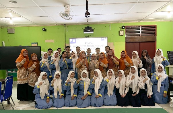 TIM OPSI SMP N 1 SEYEGAN LOLOS 30 BESAR KABUPATEN SLEMAN