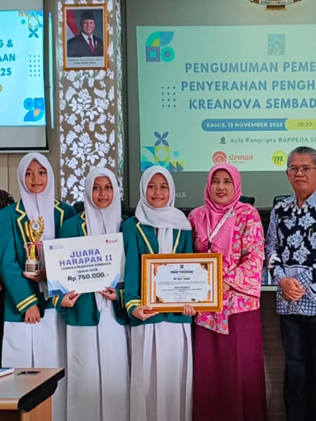 “ECOVERSE SLEMAN, SMART APPS BERBASIS WEBSITE SEBAGAI SOLUSI EFISIEN MANAJEMEN PENGELOLAAN SAMPAH DAN PENGHIJAUAN LINGKUNGAN DI KABUPATEN SLEMAN MELALUI PLATFORM LOVABLE TERINTEGRASI AI”
