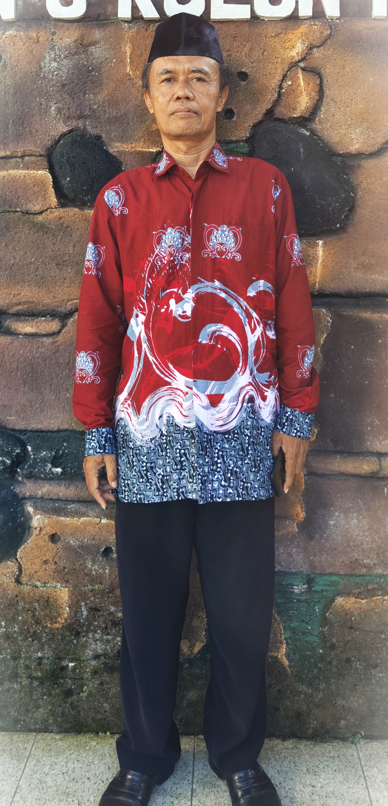 MIFTAKHUL MUNIR, S.Ag.