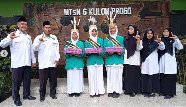 Perpustakaan Darul Ilmi MTs Negeri 6 Kulon Progo Berikan Reward kepada Pembaca Terbaik dan Pengunjung Teraktif Periode 2025