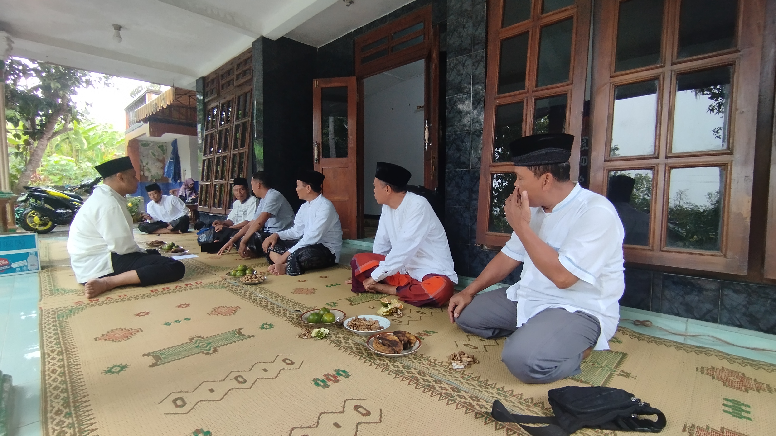 Perkuat Bimbingan Spiritual Guru dan Pegawai: MTsN 6 Kulon Progo Sentuh Hati Nurani tentang Kasih Sayang dan Hukum Anak Angkat
